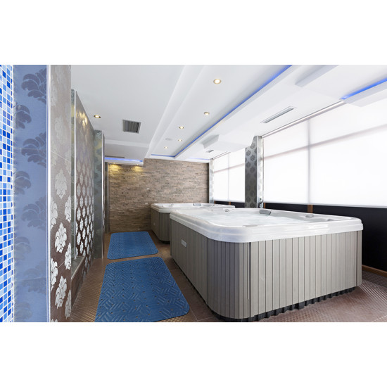 Wet Step Slip Resistant Mats 