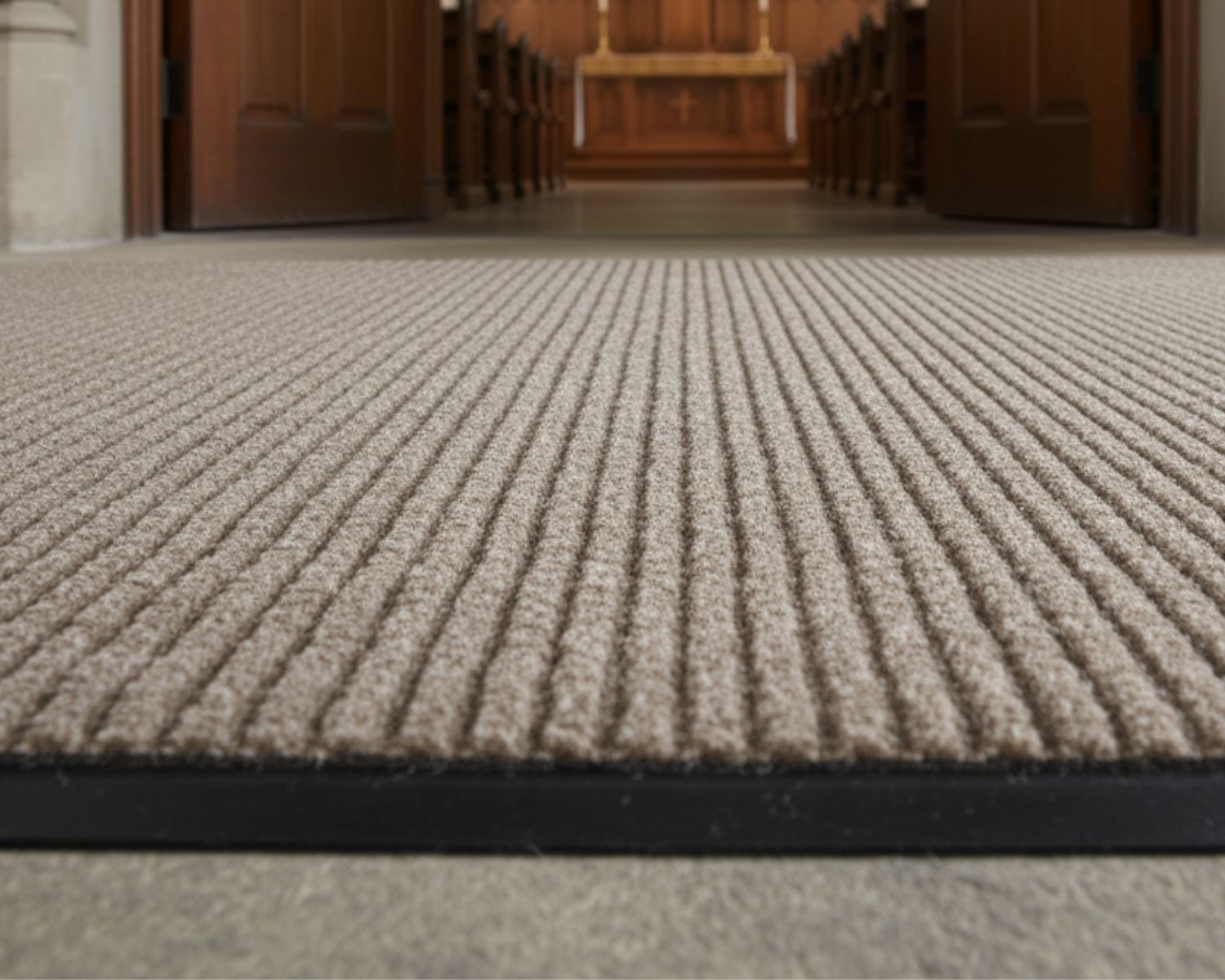 Pinstripe-Entrance-Mats-close-up